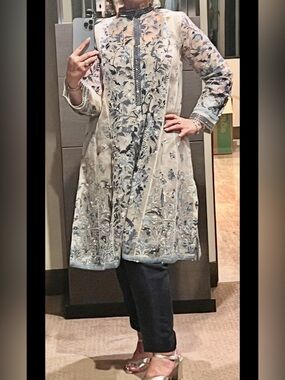 Embroidered Long Sleeve Floral Tunic Dress in Light Blue